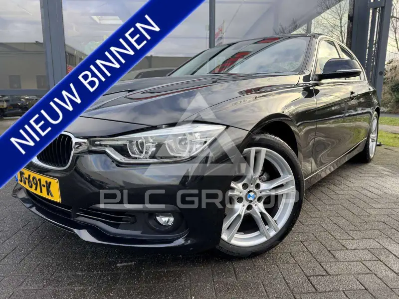 2016 BMW 318