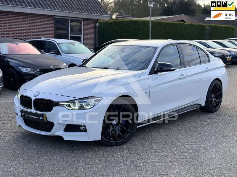2016 BMW 318