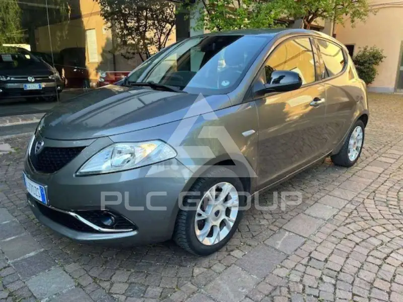 2016 Lancia YPSILON