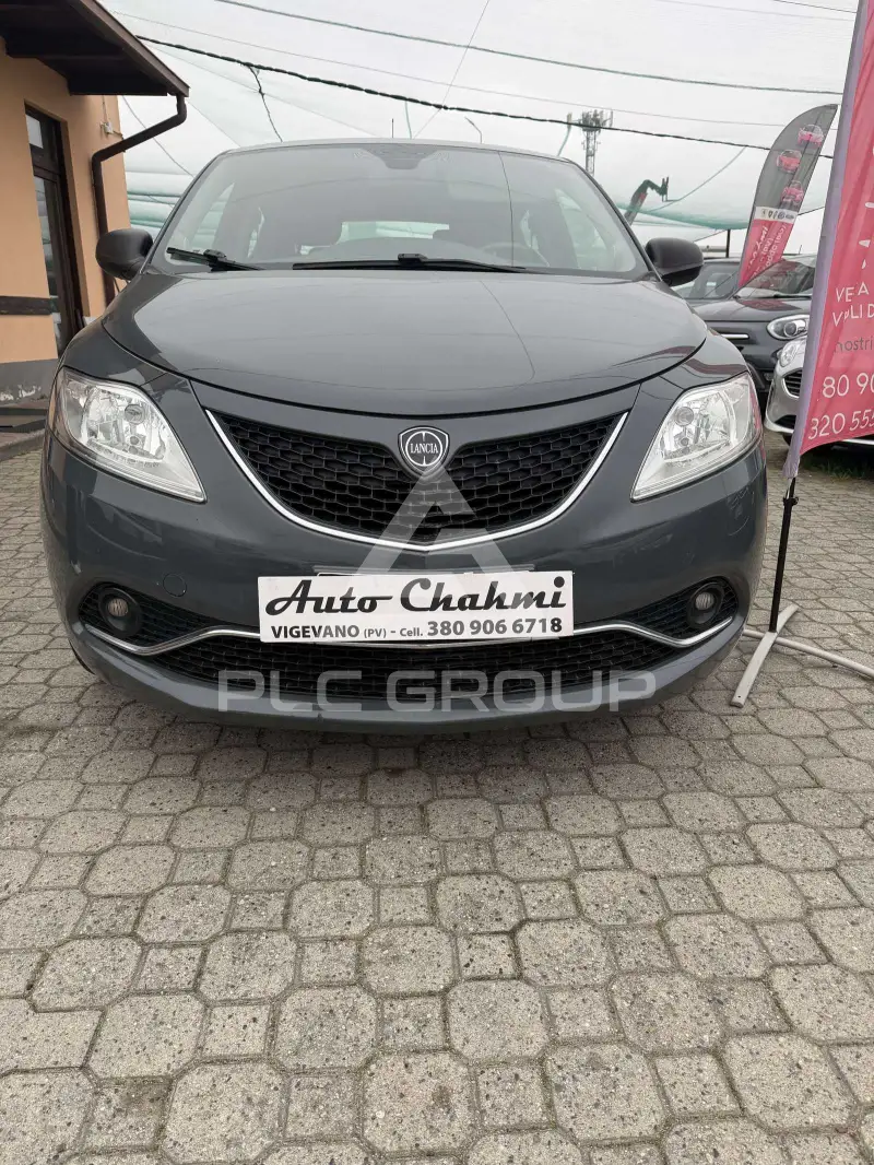2016 Lancia YPSILON