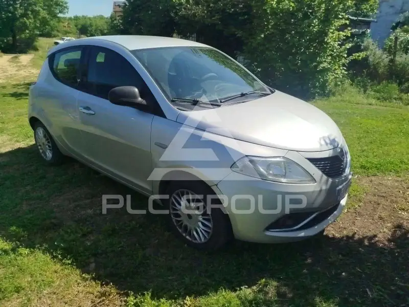 2016 Lancia YPSILON