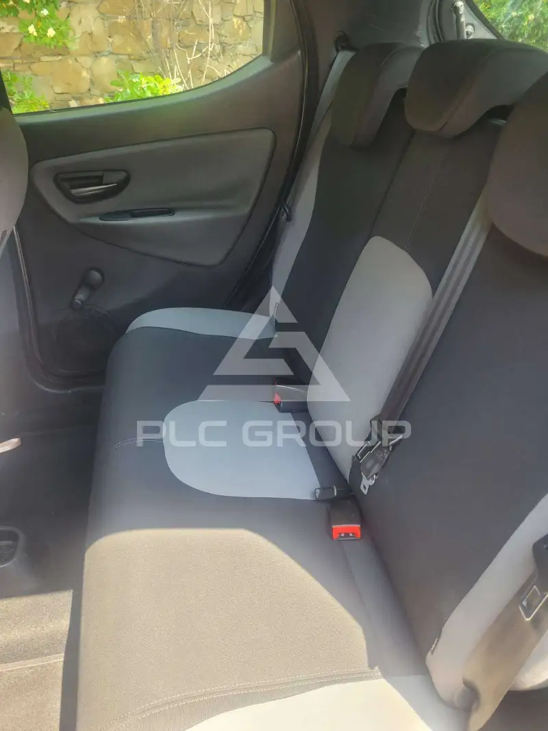 2016 Lancia YPSILON
