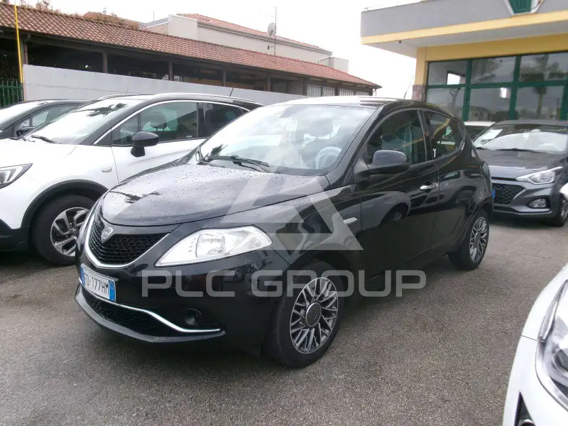2016 Lancia YPSILON