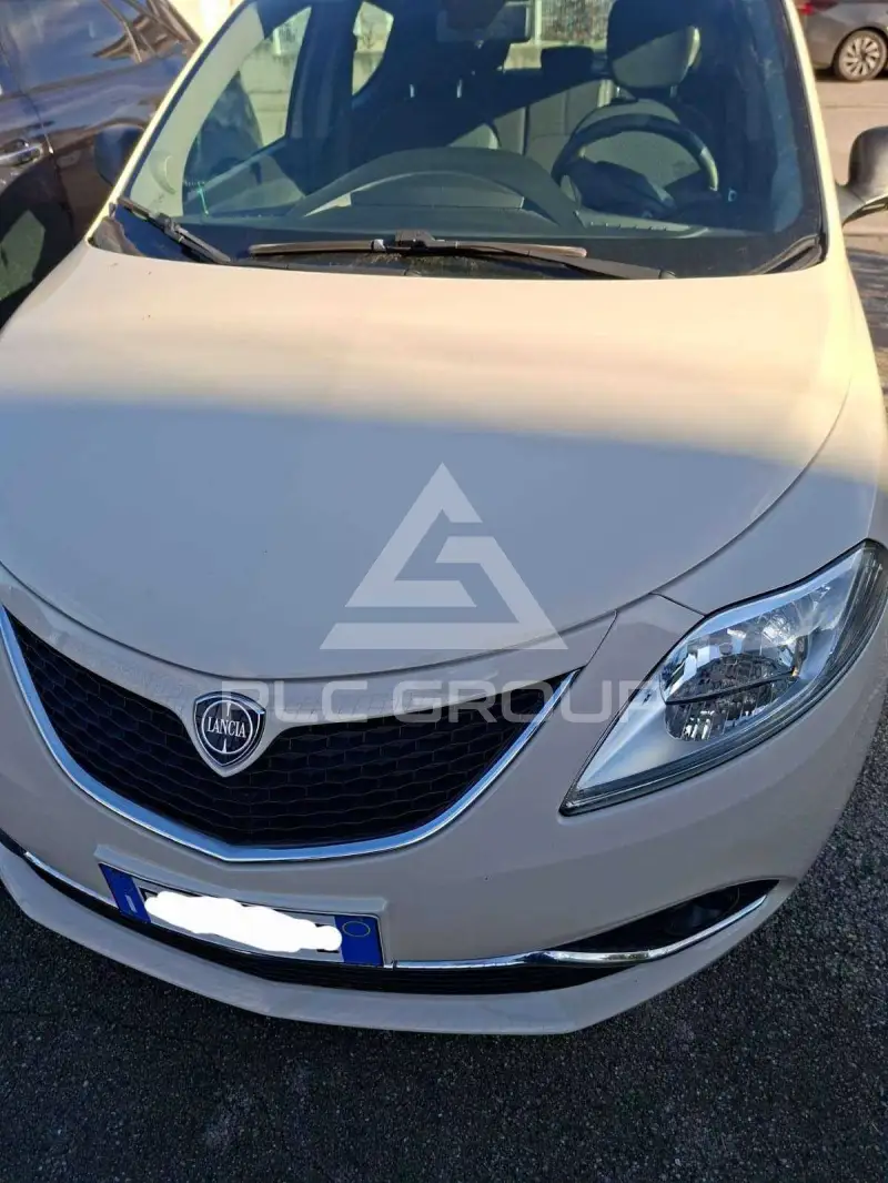 2016 Lancia YPSILON