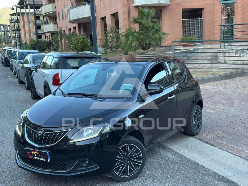2016 Lancia YPSILON