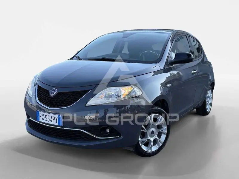 2016 Lancia YPSILON