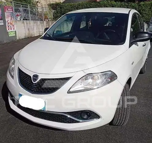 2016 Lancia YPSILON