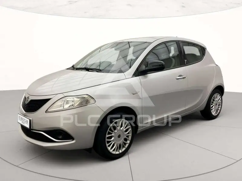 2016 Lancia YPSILON