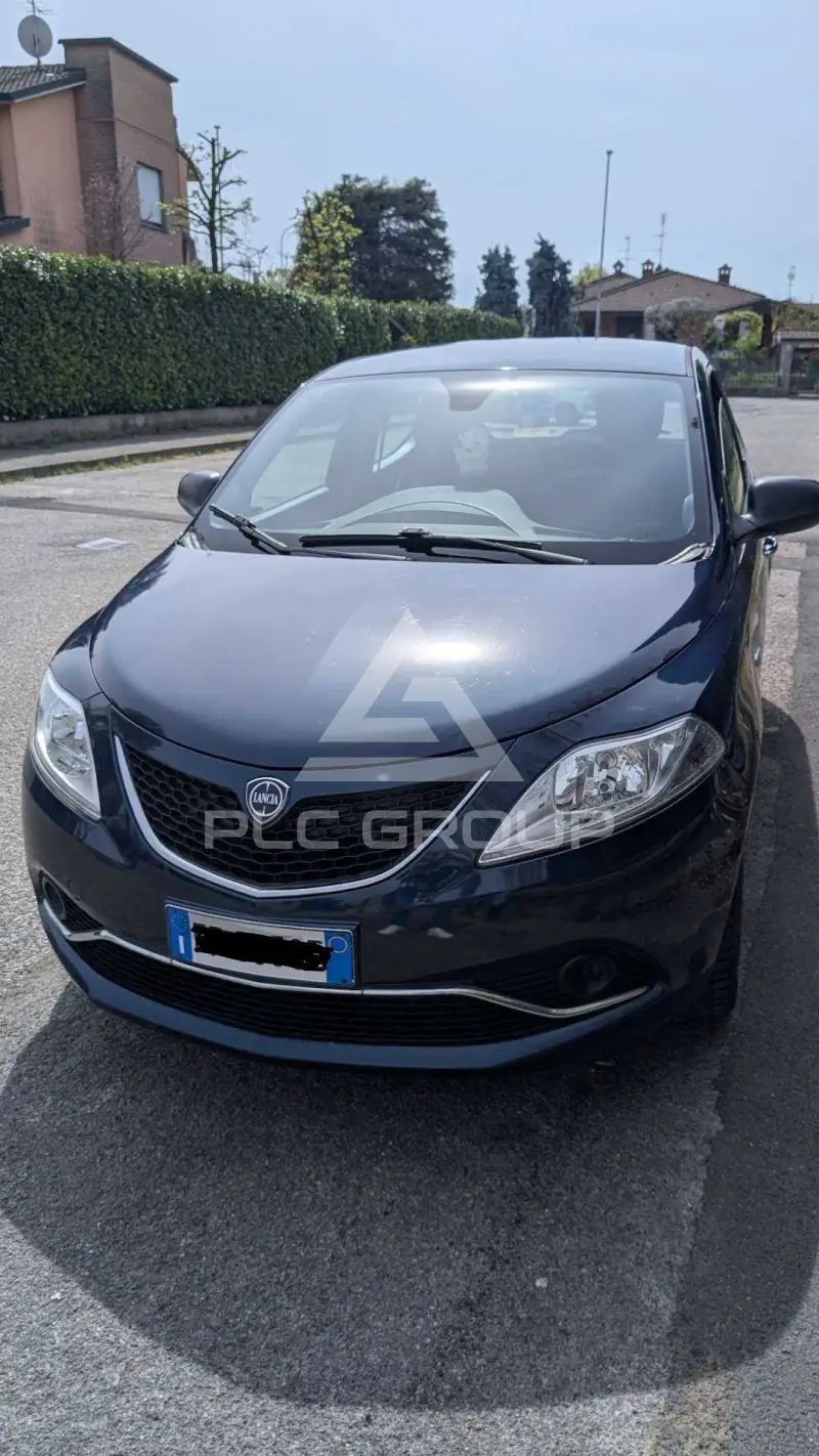 2016 Lancia YPSILON