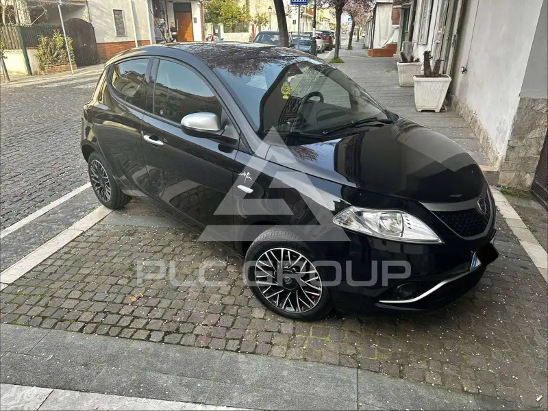 2016 Lancia YPSILON
