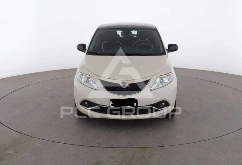 2016 Lancia YPSILON