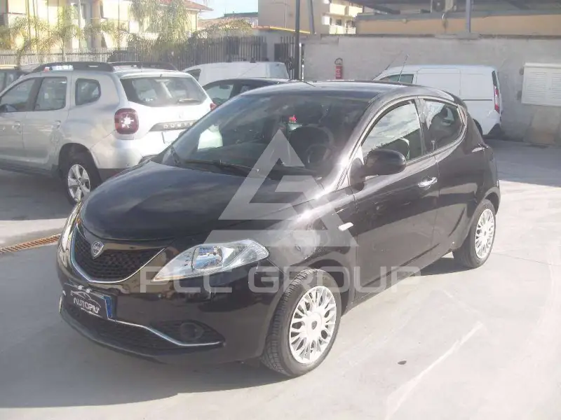 2016 Lancia YPSILON