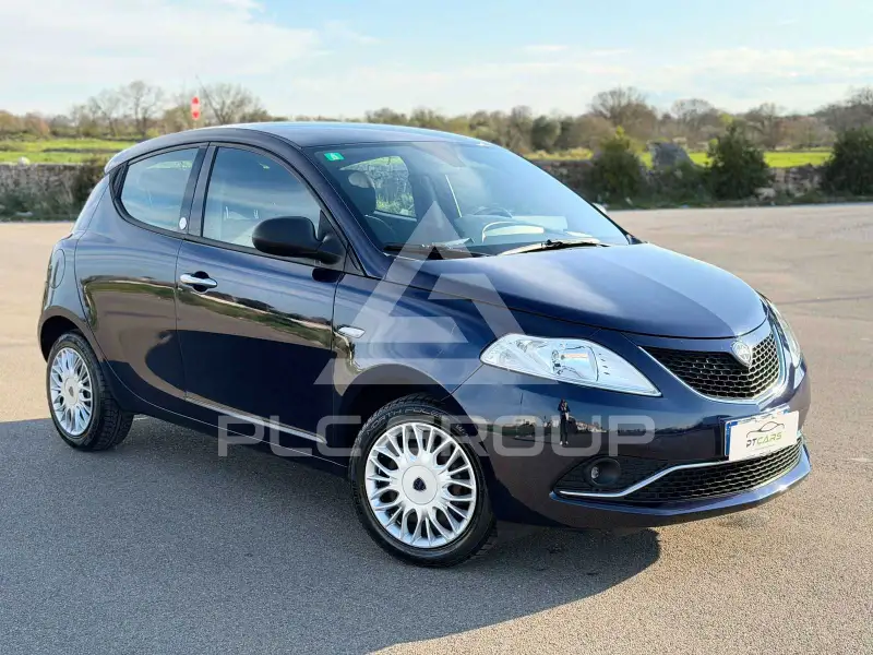 2016 Lancia YPSILON