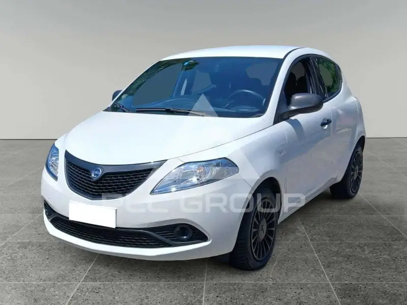 2016 Lancia YPSILON