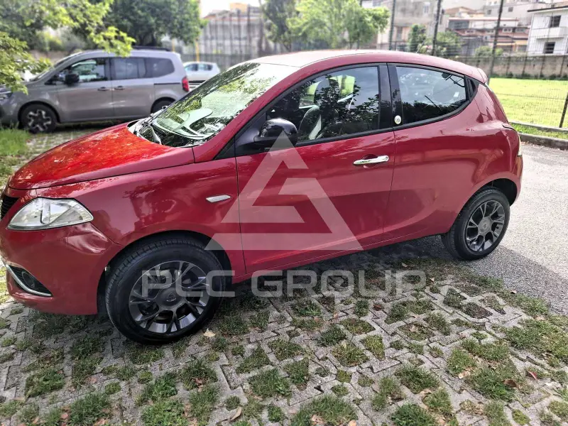 2016 Lancia YPSILON