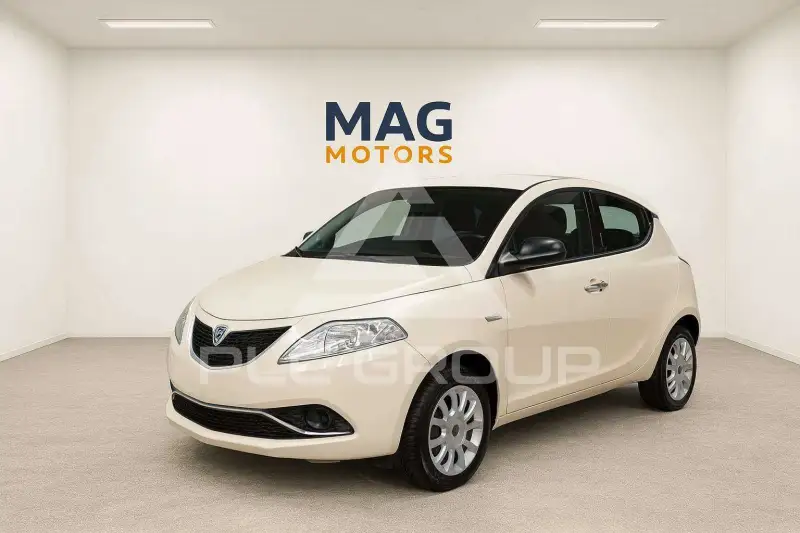 2016 Lancia YPSILON