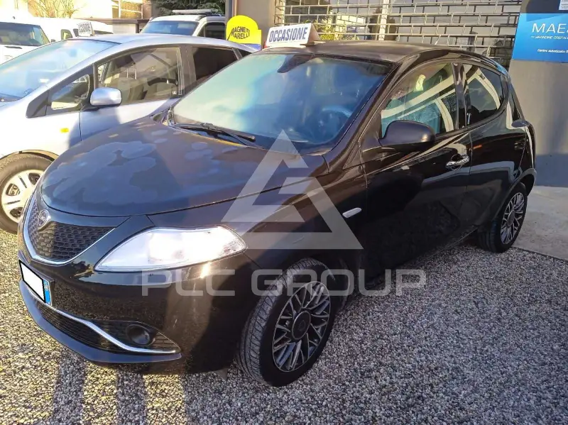 2016 Lancia YPSILON