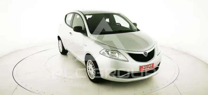 2016 Lancia YPSILON