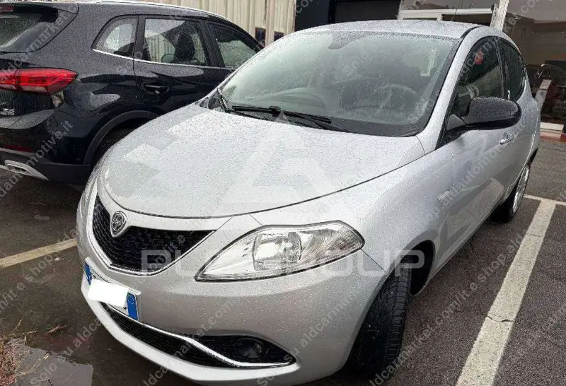 2016 Lancia YPSILON