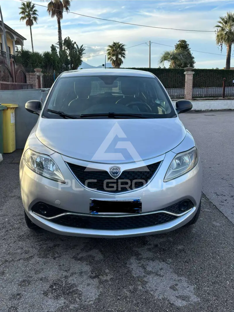 2016 Lancia YPSILON