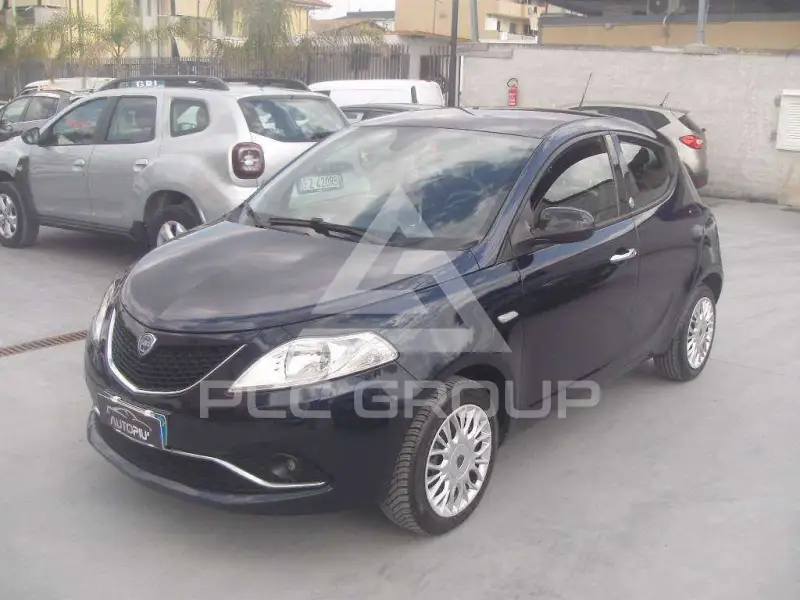 2016 Lancia YPSILON