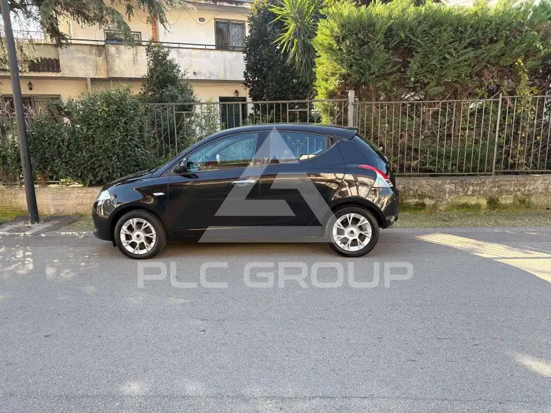 2016 Lancia YPSILON