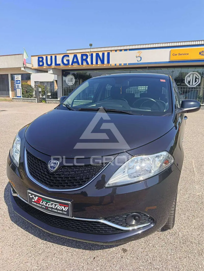 2016 Lancia YPSILON