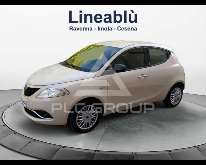 2016 Lancia YPSILON