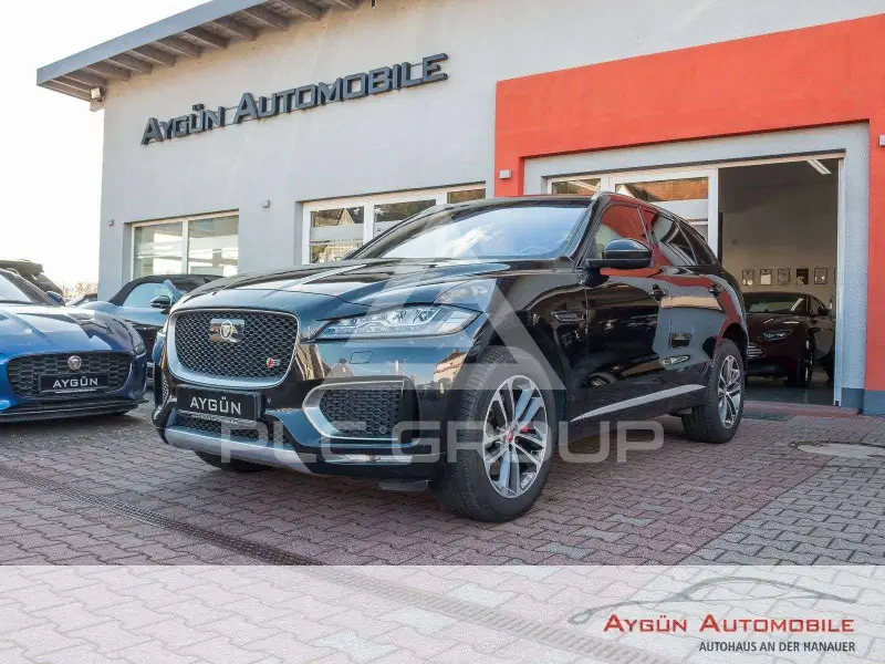 2016 Jaguar F-PACE