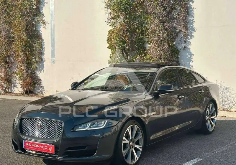 2016 Jaguar XJ
