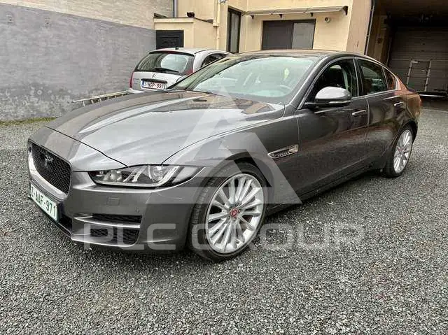 2016 Jaguar XE