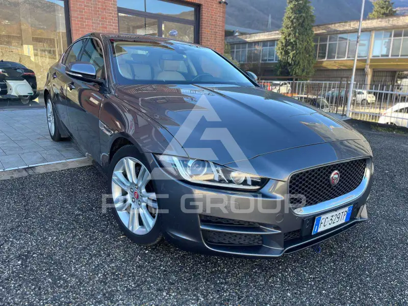 2016 Jaguar XE
