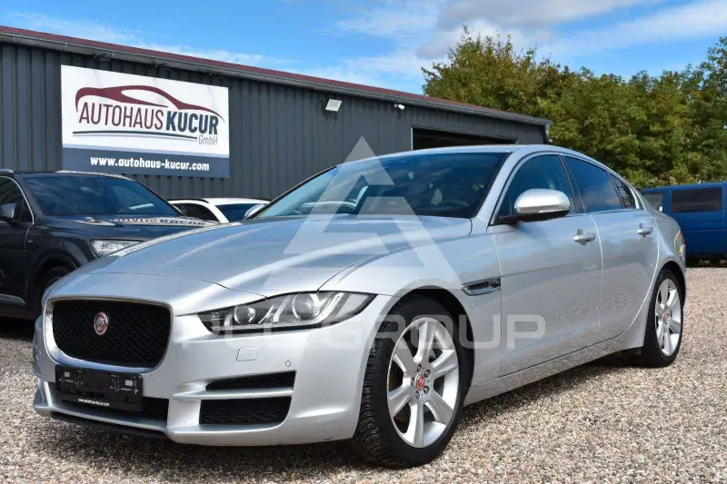 2016 Jaguar XE