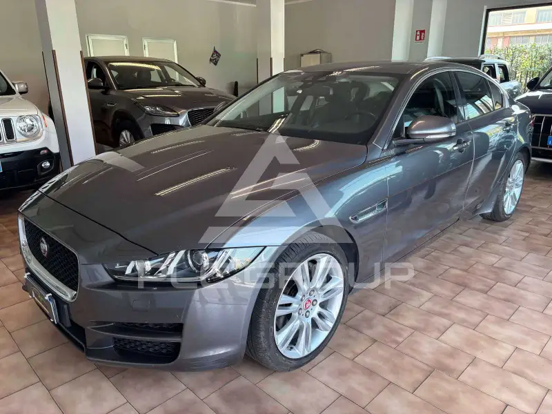 2016 Jaguar XE