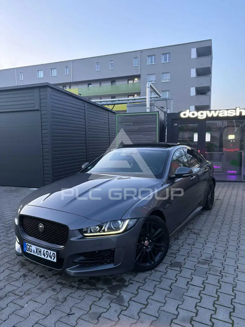2016 Jaguar XE