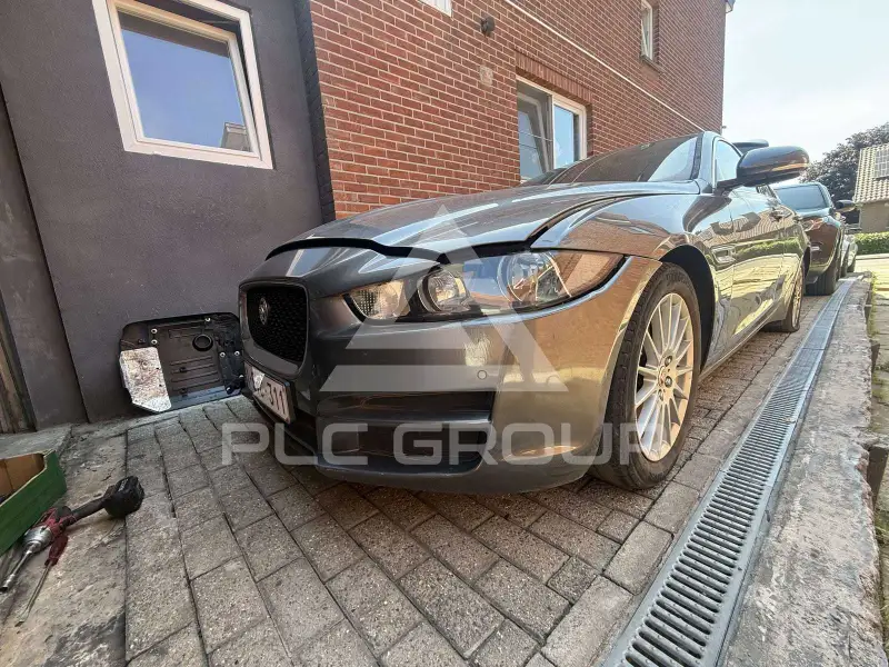 2016 Jaguar XE