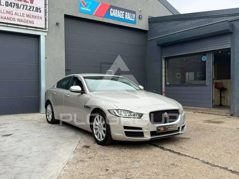 2016 Jaguar XE