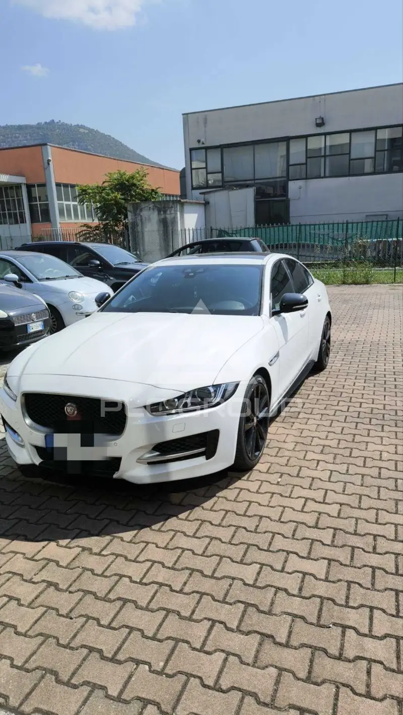 2016 Jaguar XE