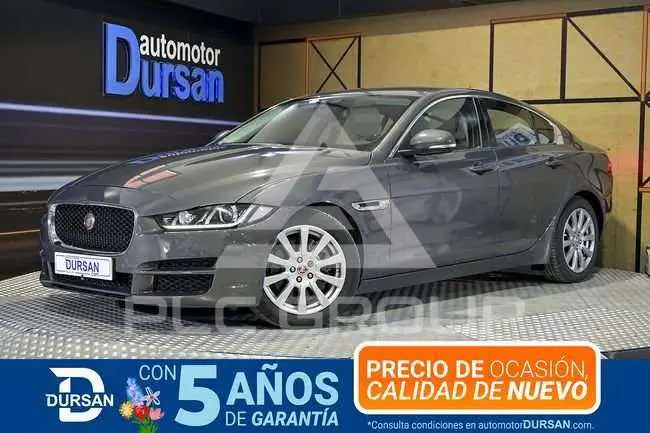 2016 Jaguar XE