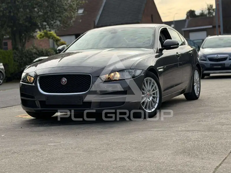 2016 Jaguar XE