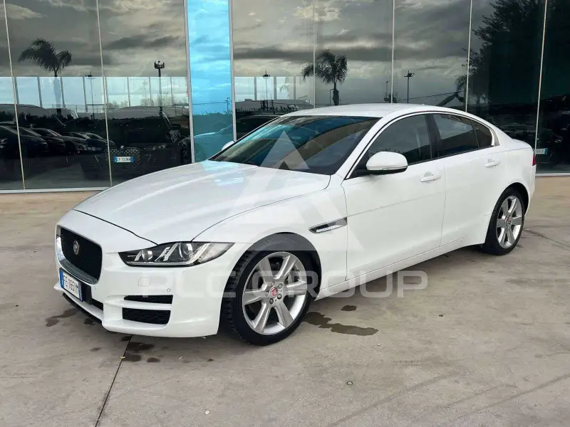 2016 Jaguar XE