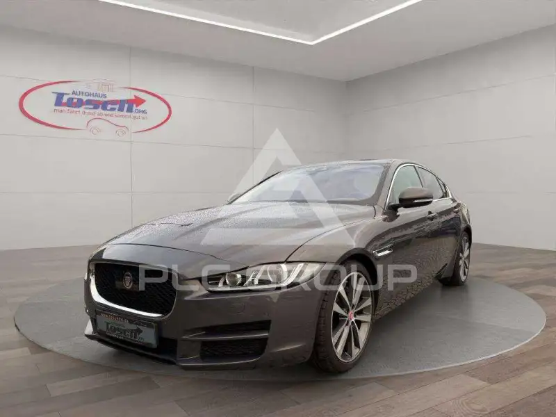2016 Jaguar XE