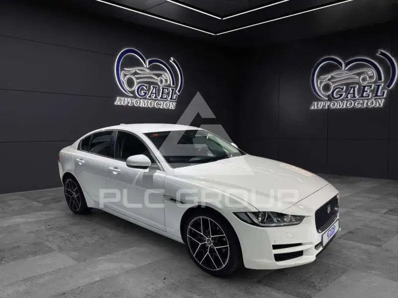2016 Jaguar XE