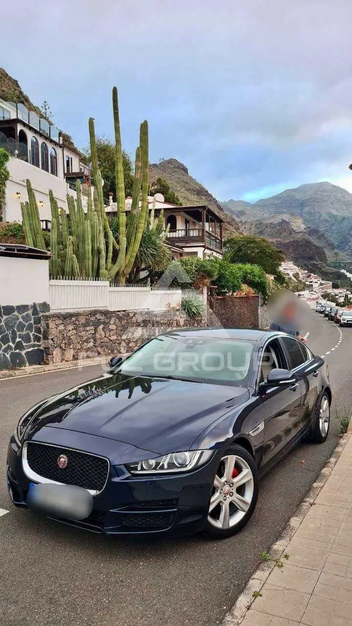 2016 Jaguar XE