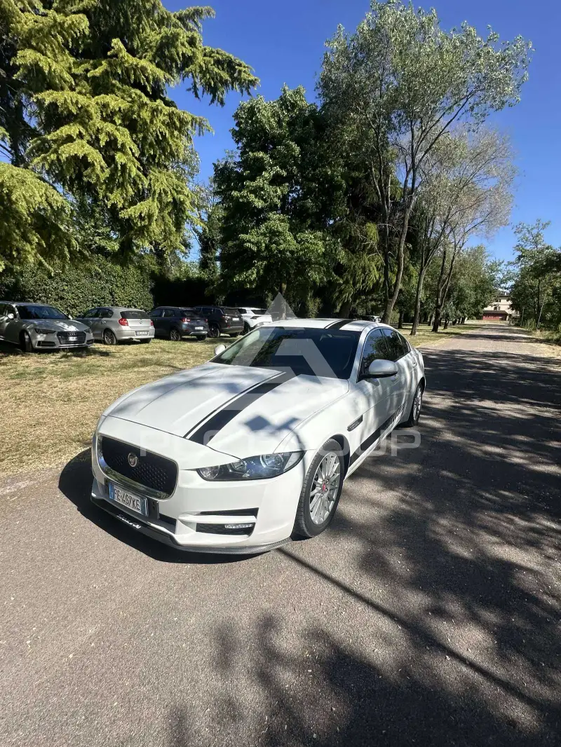 2016 Jaguar XE