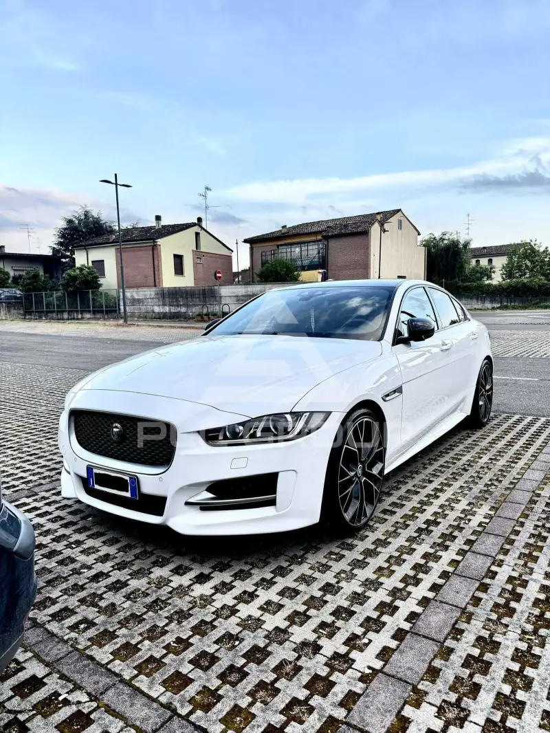 2016 Jaguar XE