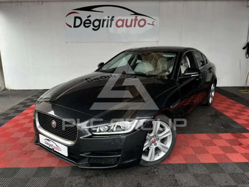 2016 Jaguar XE