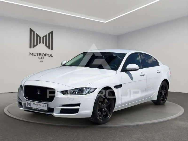 2016 Jaguar XE