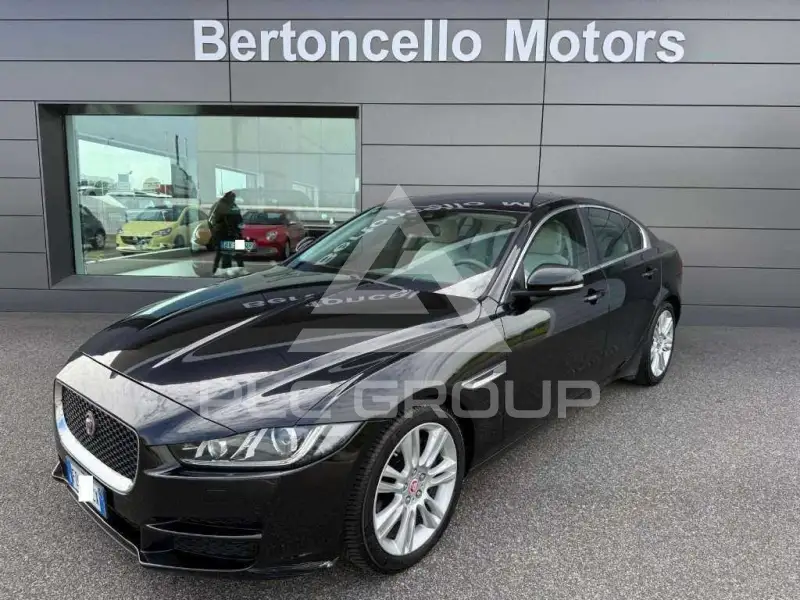 2016 Jaguar XE