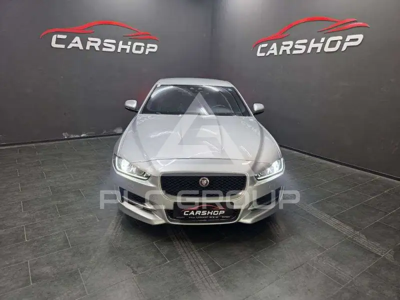 2016 Jaguar XE
